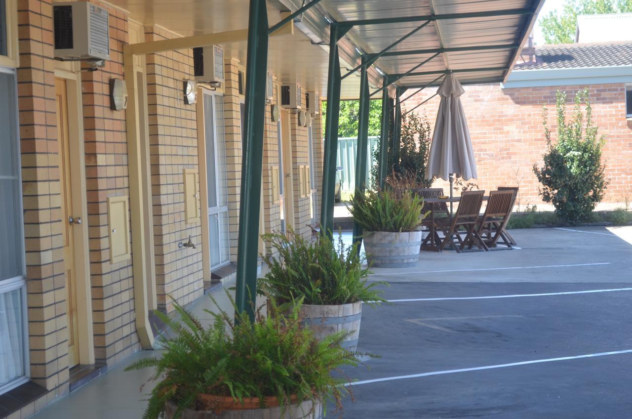 Tall Timbers Motel Dungog Exterior photo